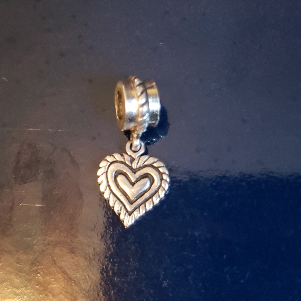 🍂🍂NOT PANDORA 925 ALE~Dangle HeartCharm